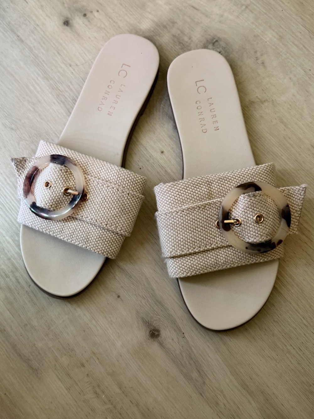 LC Lauren Conrad Neutral Beige Slide Sandals with Tortoiseshell Ring